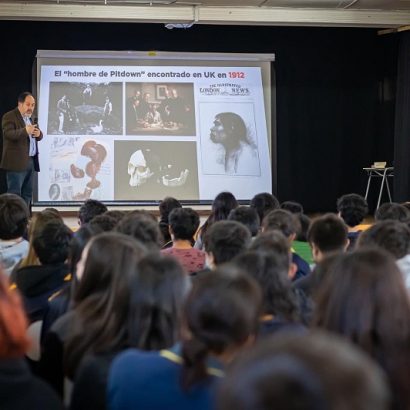 Estudiantes de Biobío y Ñuble participan masivamente en charlas de académicas/os de la Facultad de Ciencias