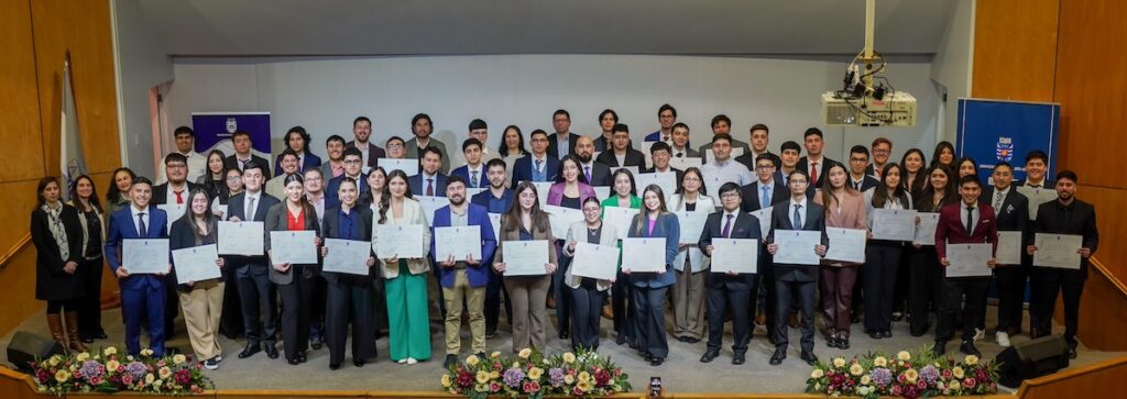 Unidad de Formación Integral tituló a 90 estudiantes de diplomados en la sede Concepción